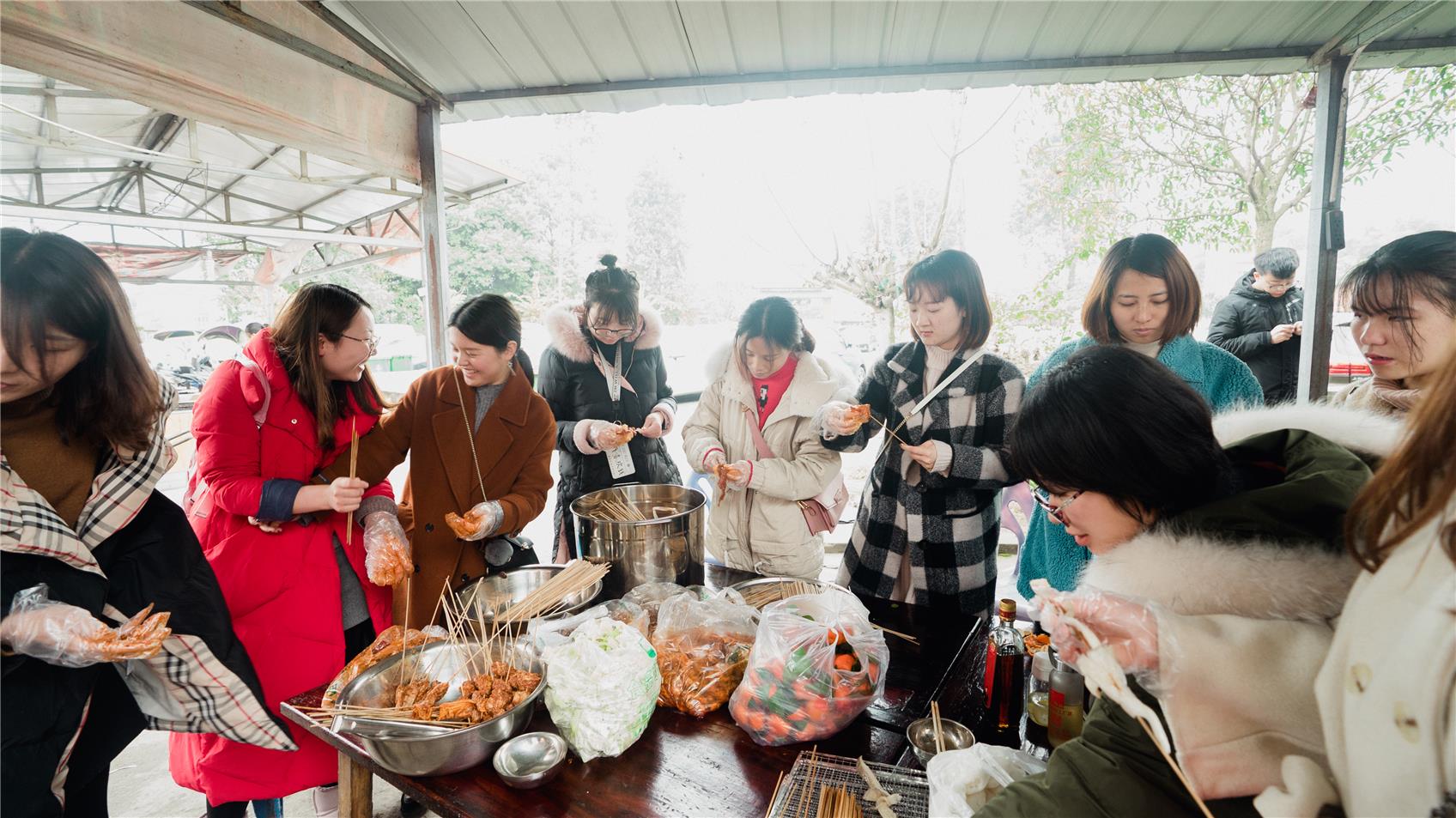 四川融智组织开展三八妇女节活动